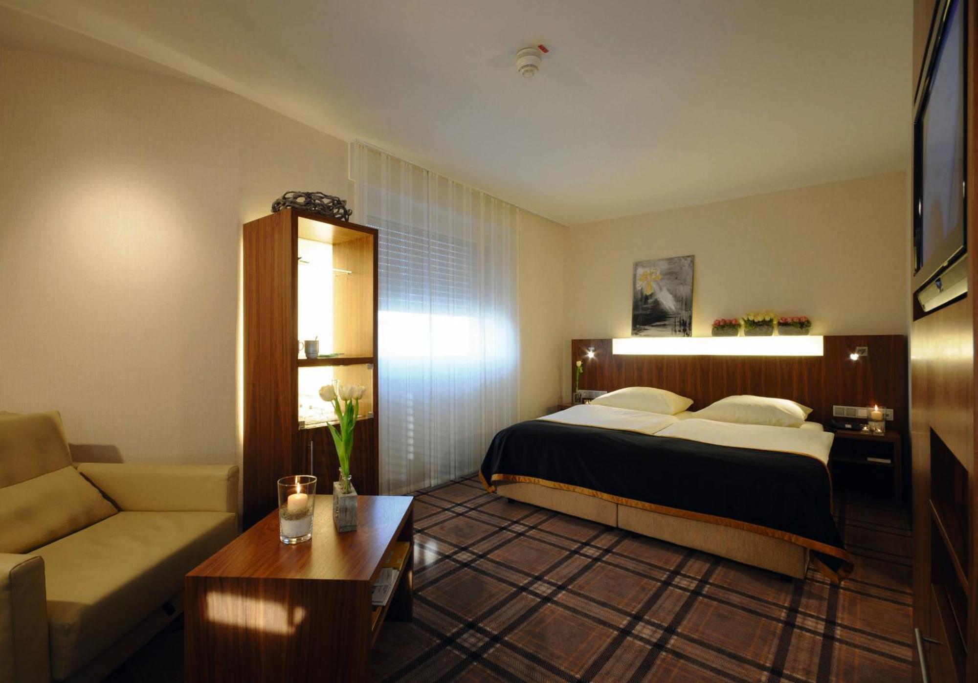 Hotel Parkhotel Oberhausen 4*